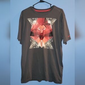 Nike Geometric Lion Graphic Tee - Black and Red